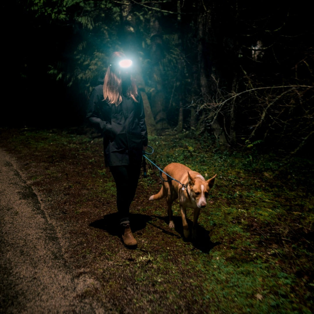 Skanto | Høyytelses 230° LED Hodelykt med Justerbar Lysstyrke for Utendørsaktiviteter & Camping