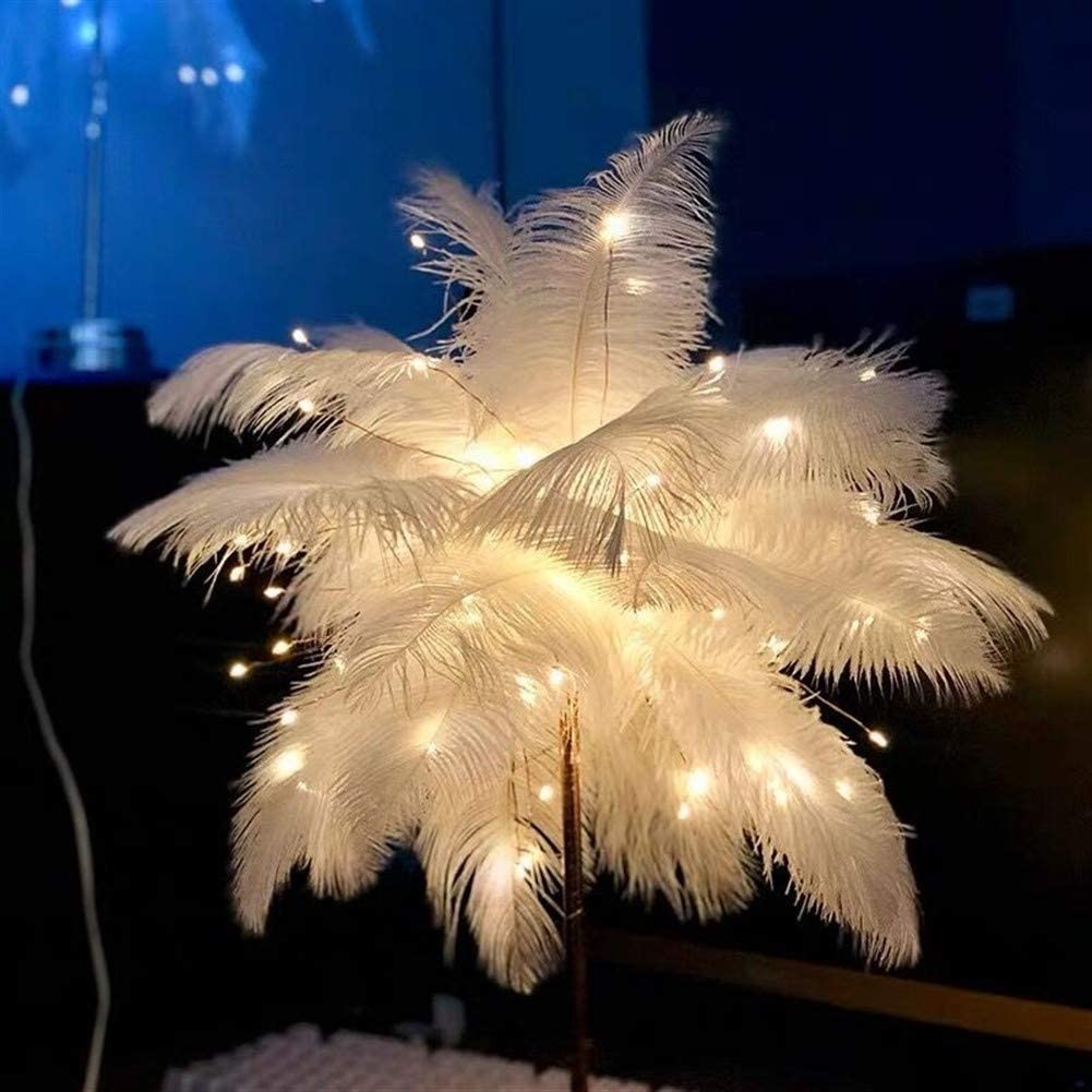 Ostrich Night Light | Eccentrisk Lampe med Fjær & Roségull Base | Skanto