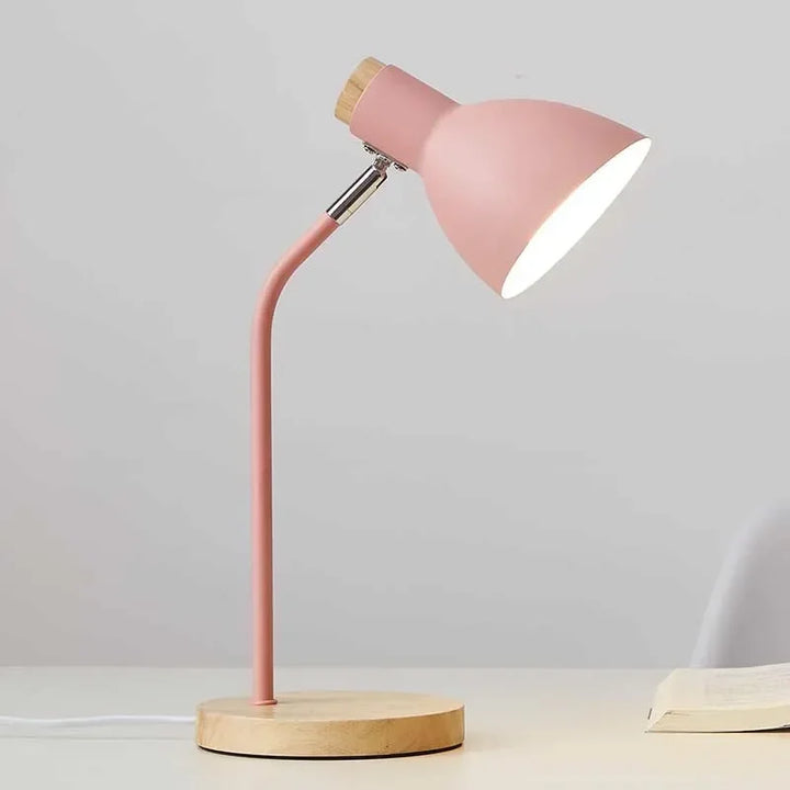 WoodWeave Treleri Kreativ Bordlampe – Unik lampe for stemningsfull belysning | Skanto