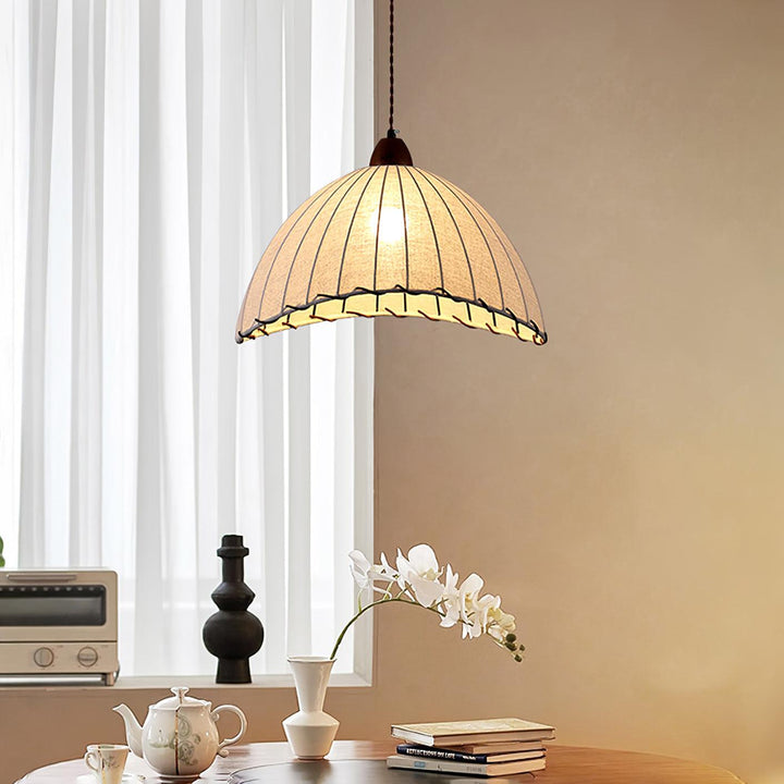 Skanto | Pendellampe med naturlige materialer og subtilt lys