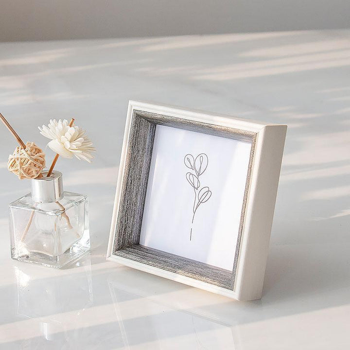 ElegantFrame – Luksus Bildekjede med Gylden Kant Skanto