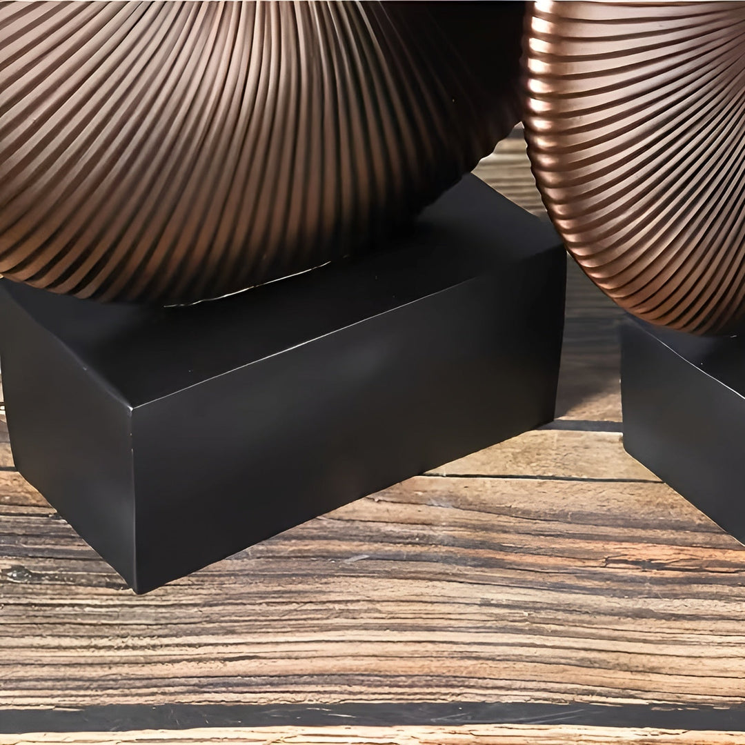 Rund skulptur i vintagestil – kinesisk inspirert | Stilig interiør laget av harpiks