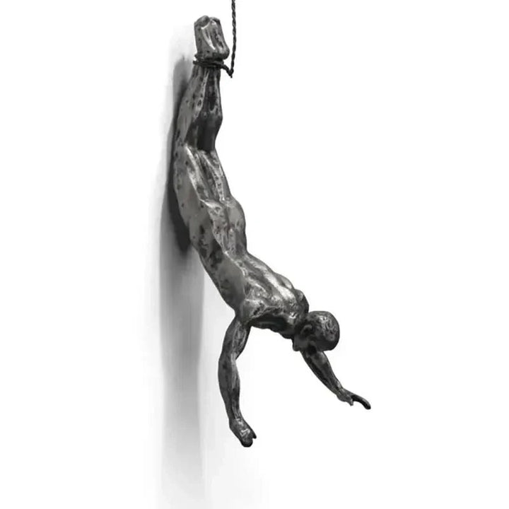 Skanto | Klatrende Mann Vegg Skulptur Sett – Moderne Harpiks Kunst