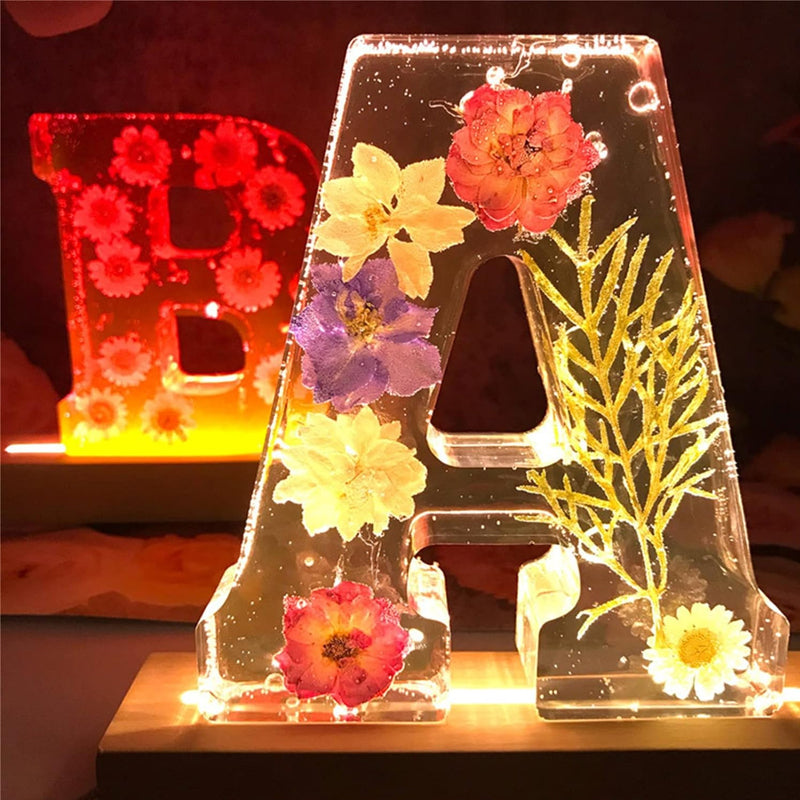 Skanto | Tørkede Blomster Bokstaver Nattlys