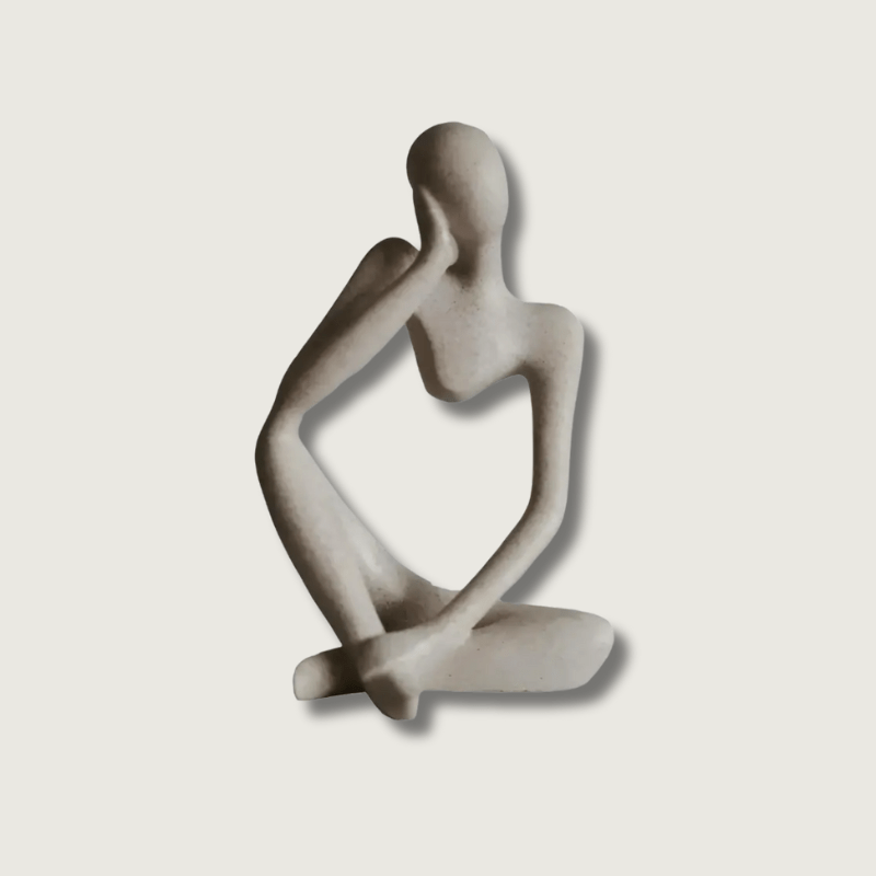 Skanto | Abstract Thinker Resin Sculpture – Hjemmedekorasjon