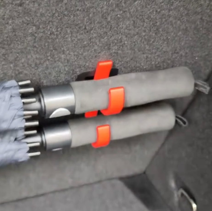 StormGrip — Ingen mer kaos i bilen: Perfekt orden og tørre føtter med et trykk på en knapp! | Skanto