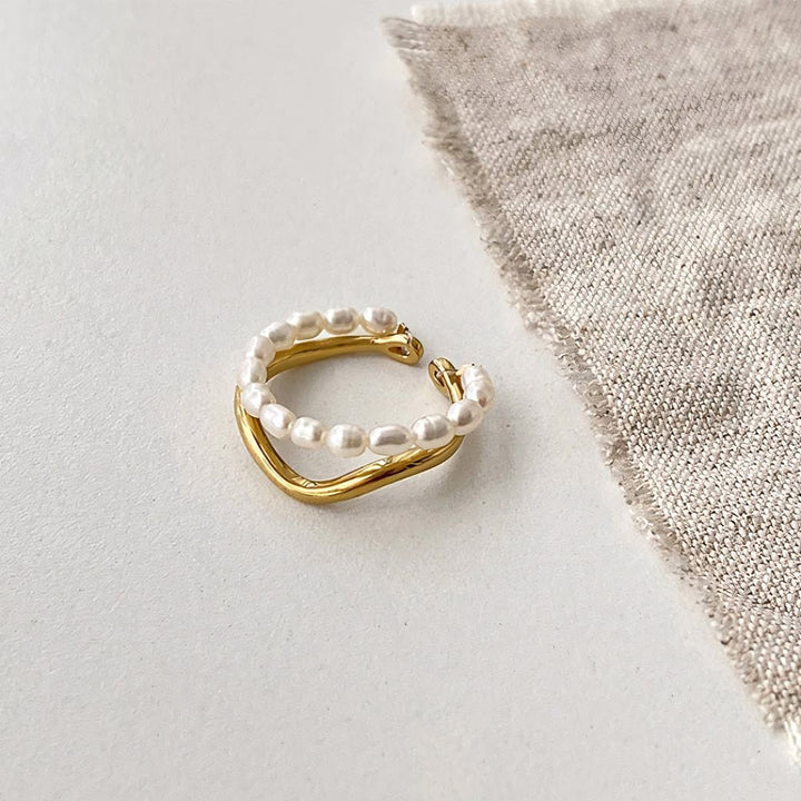 Skanto | Justerbar Lagdelt Ring Med Perleaccent