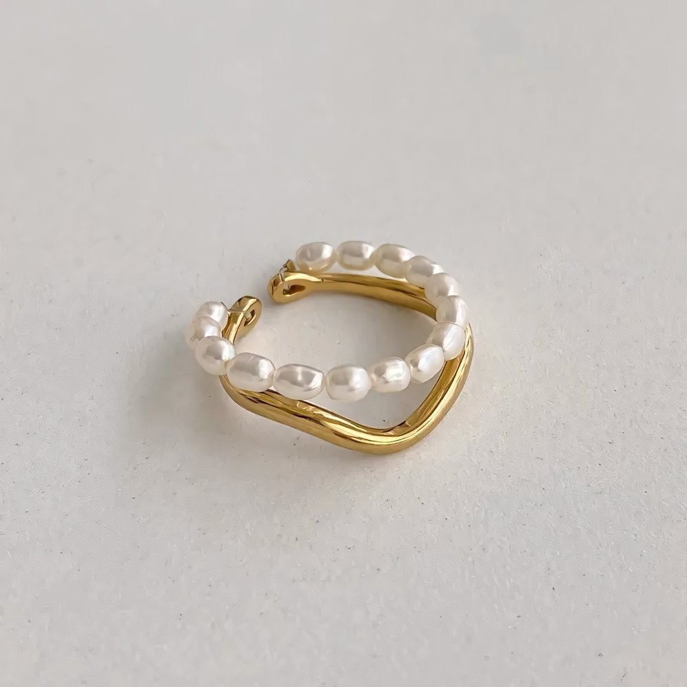Skanto | Justerbar Lagdelt Ring Med Perleaccent