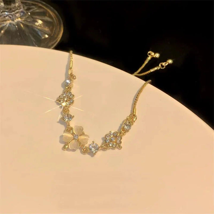 Skanto | Justerbar Lucky Four Leaf Clover Armbånd
