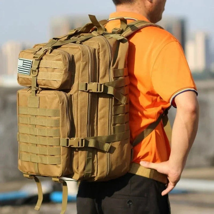 ADVENTUREPAKK – Wasserdichter 50-Liter-Taktikrucksekk for Reisen og Outdoor-Aktivitäten