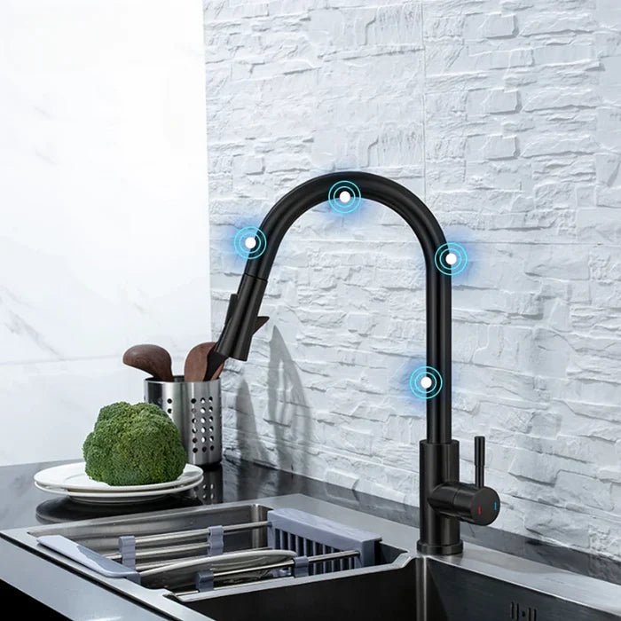 Skanto | AQUATOUCH – Smart Sensor Kjøkkenkran med Utrekkbart Design