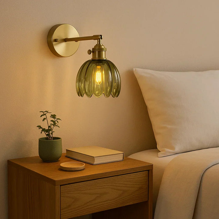 Skanto | Retro Vegglampe med Tulipan Glasskygge | Vintage Stil