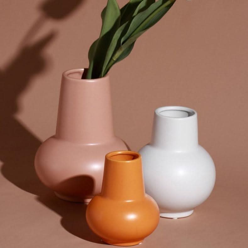 Skanto | AREVA – Elegant keramisk vase for stilige aksenter