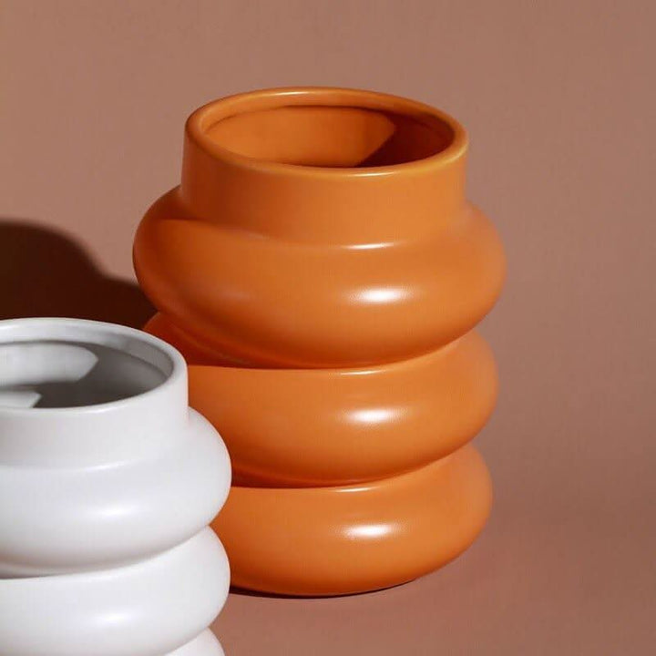Skanto | AREVA – Elegant keramisk vase for stilige aksenter