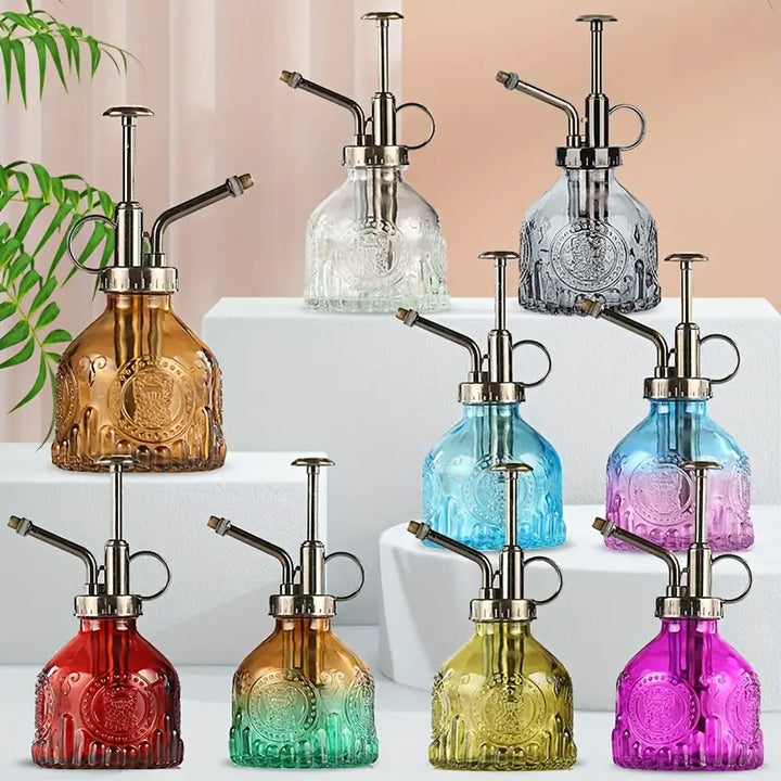 Skanto | Preget glassflaske med metalldyse – Plante sprayflaske for vanning av blomster i vintage design