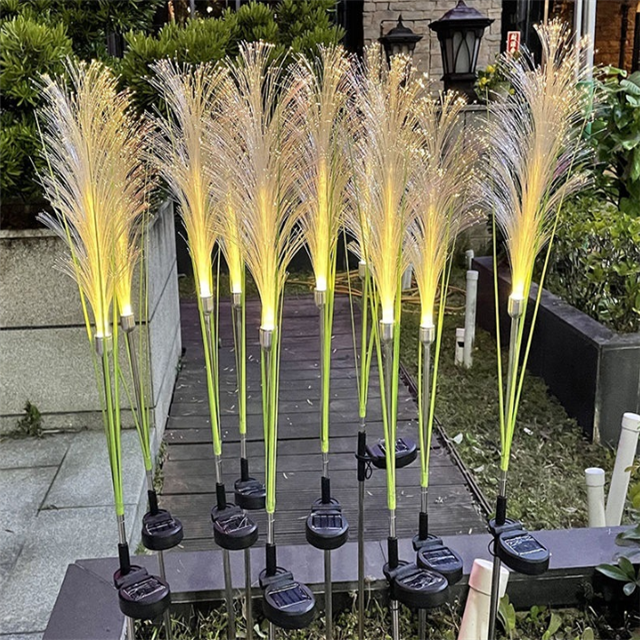 Solenergidrevet piletre-hagebelysning – Fargerik LED-hagebelysning med IP65 vannbeskyttelse