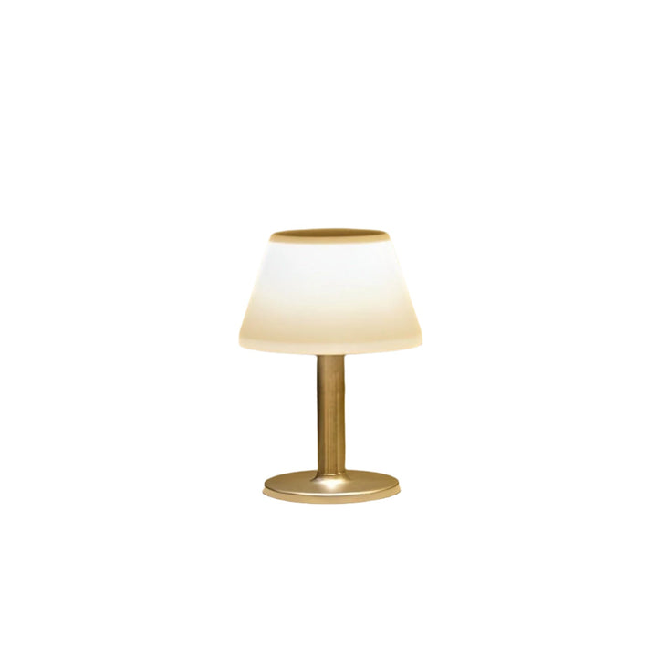 Elegant solid bordlampe for utendørs sjarm Skanto