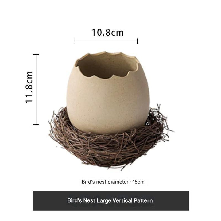 Kreativ keramisk fuglerede-eggeskallskål