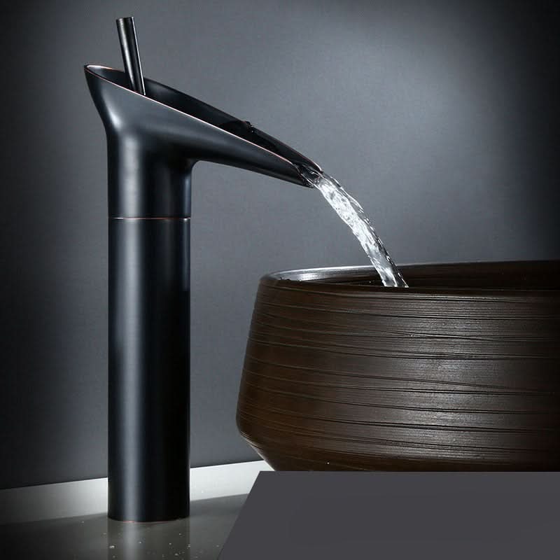 Skanto | Antikk Messing Waterfall Badvask Armatur