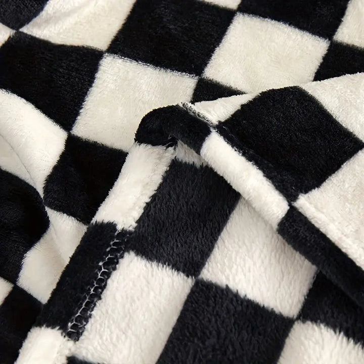 Skanto | Klassisk Rutete Teppe – Mykt og Varmt Teppe for Sofa og Soverom
