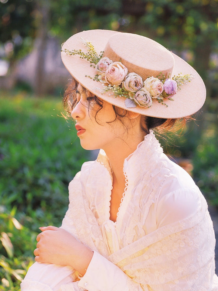 Skanto | Håndlaget fransk hatt, retro og elegant hul blomst skogstil flat hatt