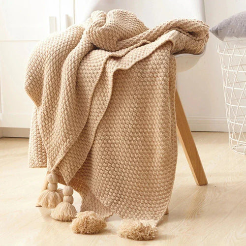 Skanto | Ullteppe ArcticHaven | Skandinavisk Design med Pomponger & Kuler | Varmt & Stylish