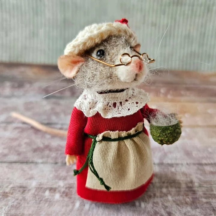 Skanto | Håndlaget Filtemus Dekorasjon | Bærekraftig og Koselig | 7,6 cm