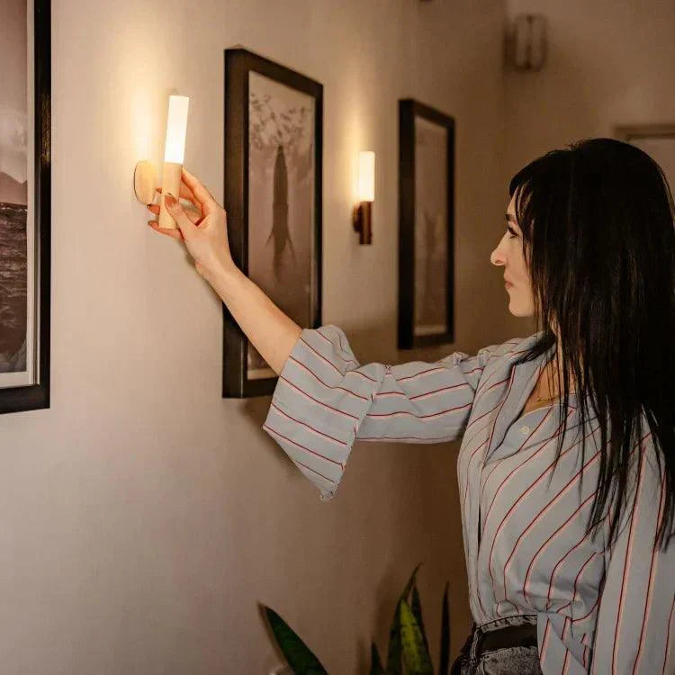 Oppladbar LED-lampe med bevegelsessensor | Skanto