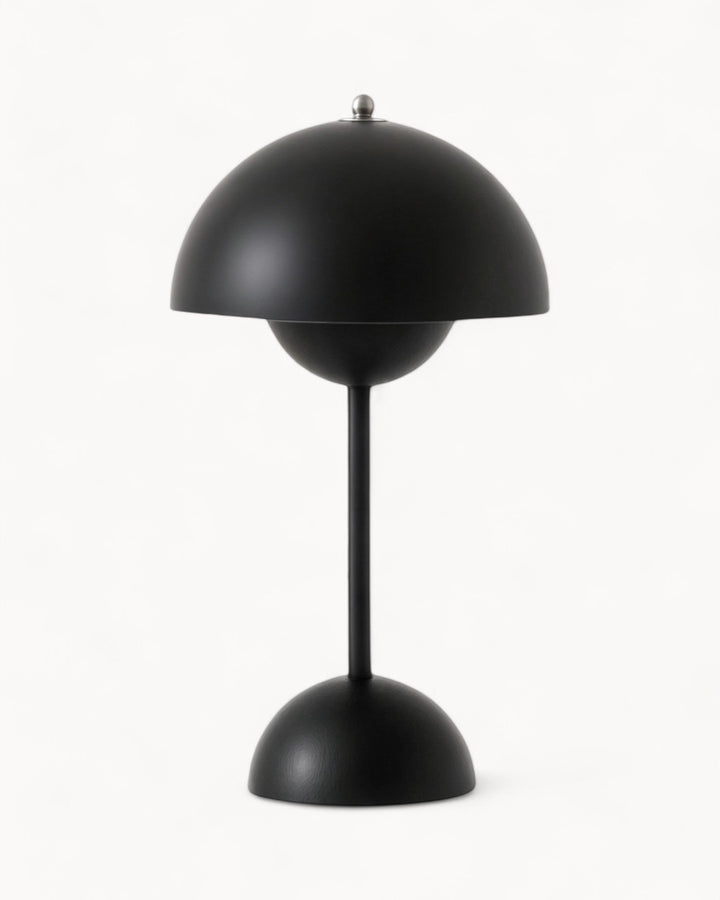 Skanto | NordLight – LED Bordlampe Skandinavisk Design, dimbar og bærekraftig i metall