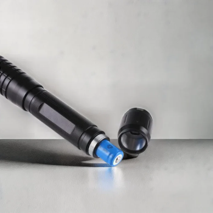 Skanto | Blazing Blue Høy-Power taktisk laser lommelykt – BlazeBeam