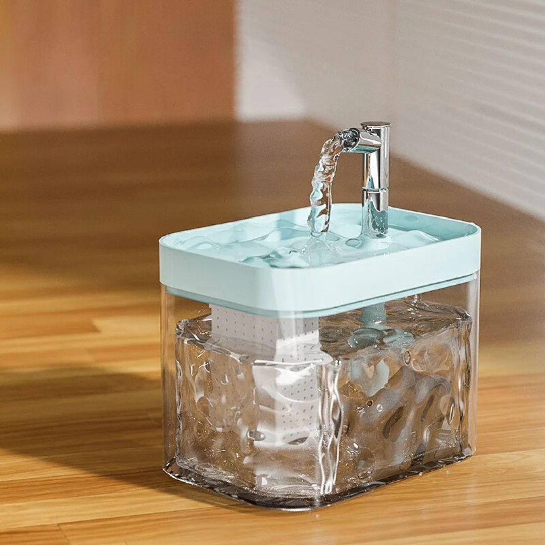 Katt og hund vann dispenser for rent og friskt vann Skanto