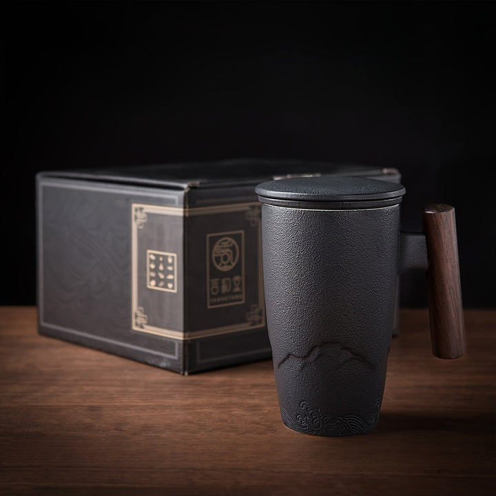 Skanto | TeaCraft Keramisk Kopp | Håndlaget | Med Te-sil og Treskaft | Retro Design