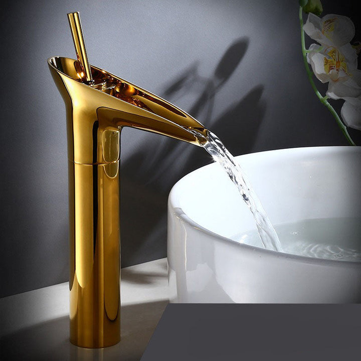 Skanto | CascadeFlow Luxe Vanntfall Basin Mixer Tap