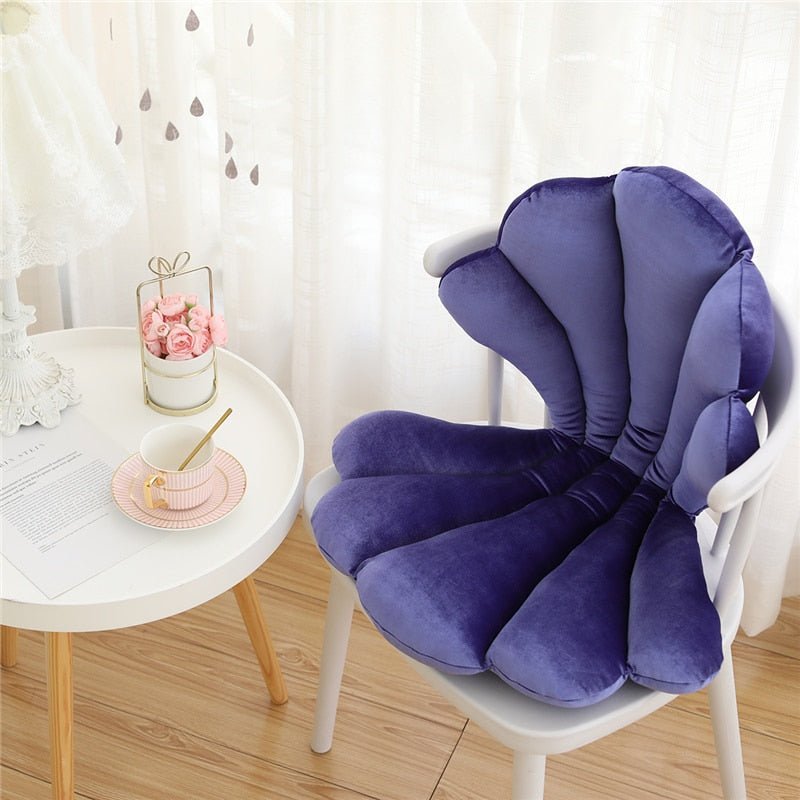 Skanto | Chic Velvet Shell Cushion - Luksuriøs og Stilig Pute for Stue, Soverom