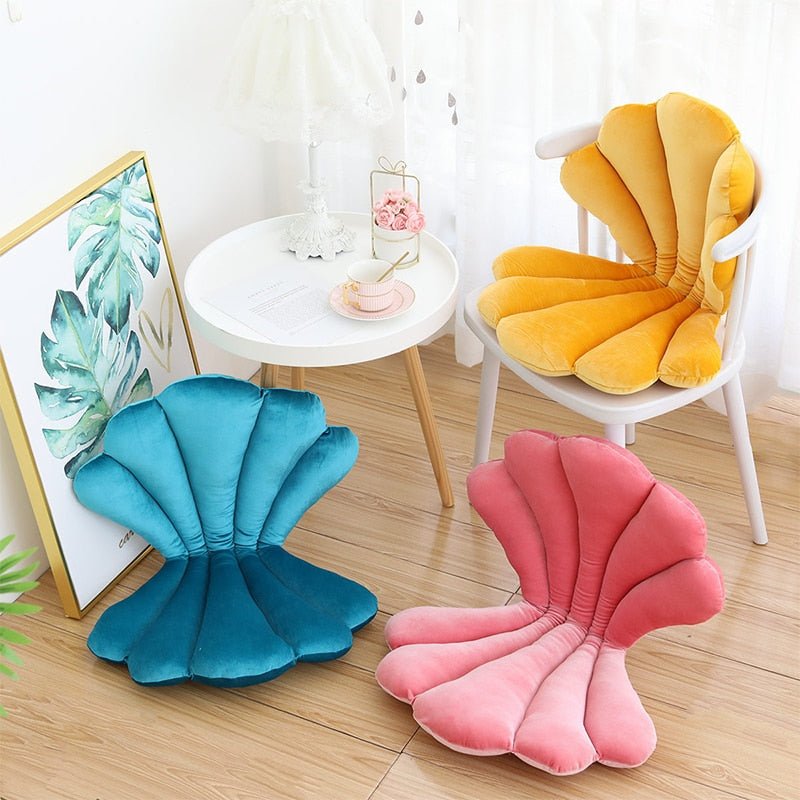 Skanto | Chic Velvet Shell Cushion - Luksuriøs og Stilig Pute for Stue, Soverom