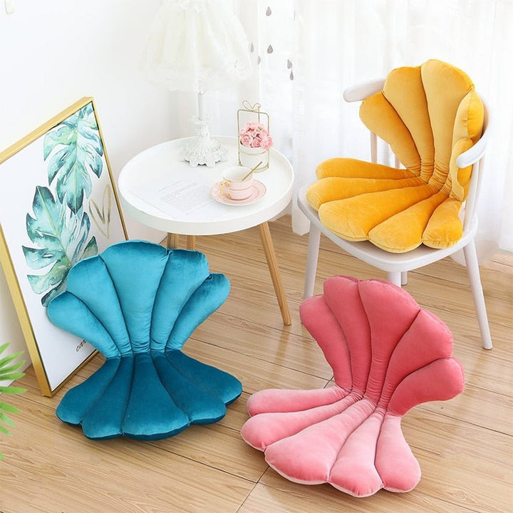 Skanto | Chic Velvet Shell Cushion - Luksuriøs og Stilig Pute for Stue, Soverom