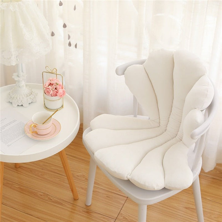 Skanto | Chic Velvet Shell Cushion - Luksuriøs og Stilig Pute for Stue, Soverom
