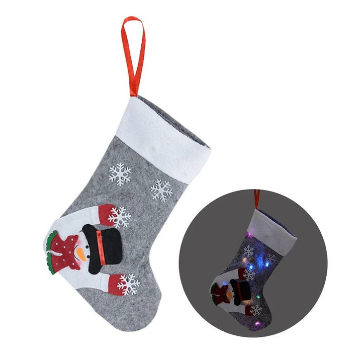 Skanto | Julestrømper med LED-lamper - Snømann, Julenisse, Elg og Bjørn Design Perfekt for å legge festlig stemning til peisen eller juletreet!