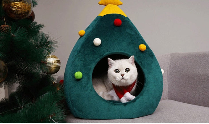 Christmas Tree Cat Bed - FestivePurr Skanto