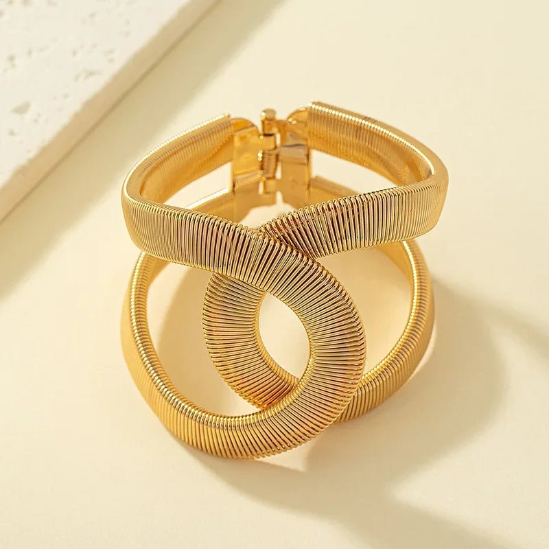 Skanto | Chunky Spiral Cuff Bracelet