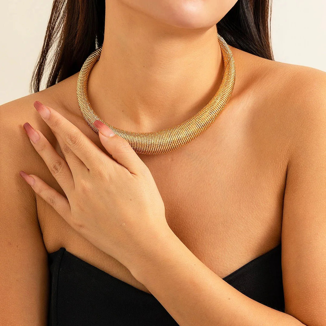 Skanto | Kclassisk Chunky Teksturert Choker Halskjede