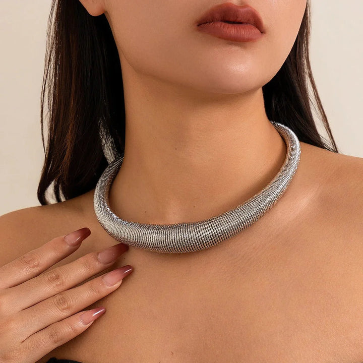 Skanto | Kclassisk Chunky Teksturert Choker Halskjede
