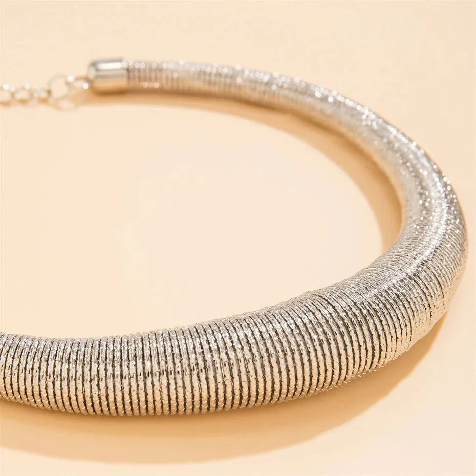 Skanto | Kclassisk Chunky Teksturert Choker Halskjede