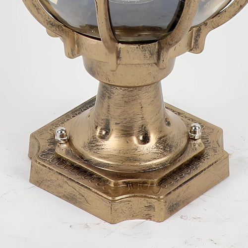 Skanto | Klassisk hage lampe på stang med glasskjerm