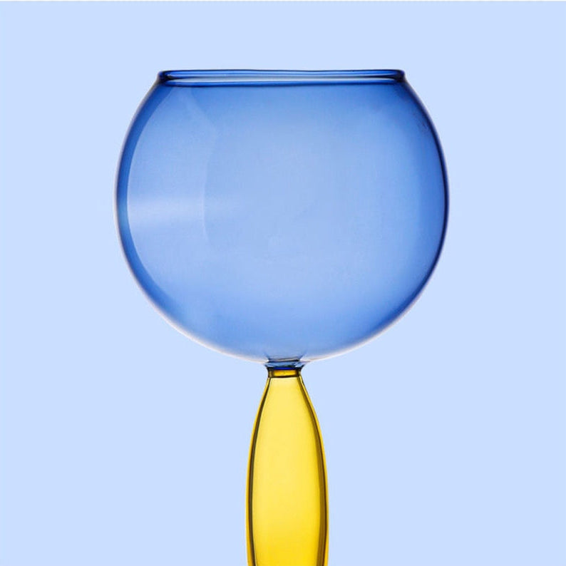 Beger og karaffel servert med glass fra Phillips