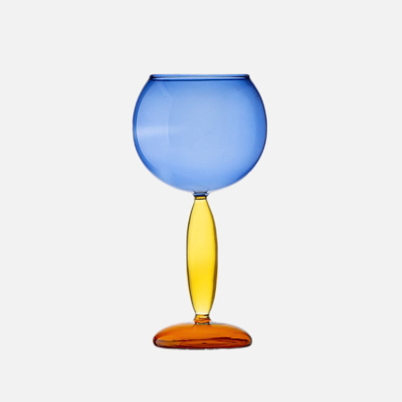 Beger og karaffel servert med glass fra Phillips