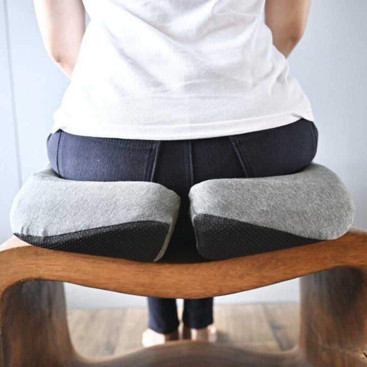 Skanto | ErgoRelief Setepute – Ergonomisk Minne Skumpute for Rygg og Haleben