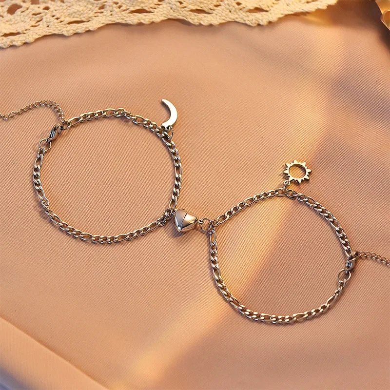 Skanto | Par Magnetisk Hjerte Sol & Måne Armbånd Sett