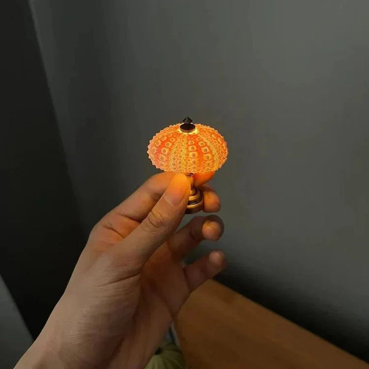 Skanto | Bordlampe Mini Sjøpinnsvin Skall Lys