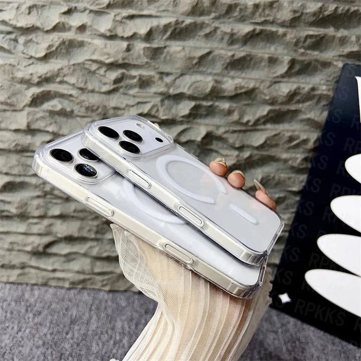 Skanto | CrystalMag – Klar MagSafe-kompatibel deksel for iPhone 11-17-serien